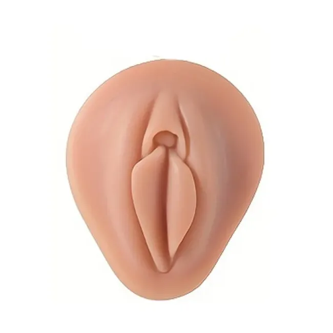 Model Practica Piercing Genital